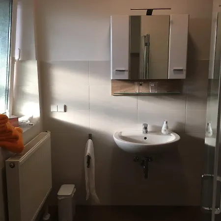 Schlossvorstadt 公寓 *